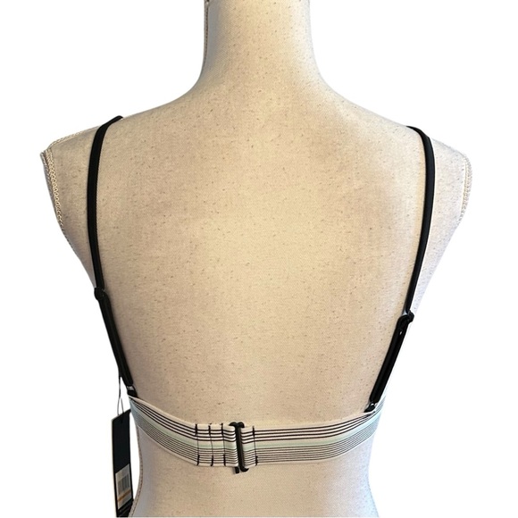 NEW Dolce Vita Women's Fast Lane Ribbed Triangle Bikini Top SZ Small Black - Picture 6 of 9